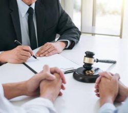 How to Prepare for Your First Meeting with a Divorce Lawyer